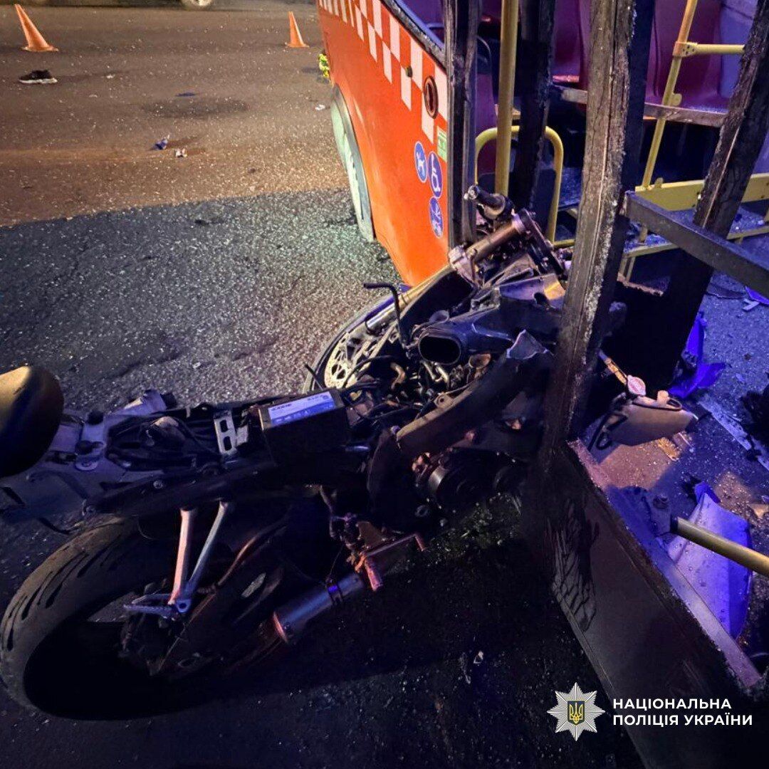 В Харькове в ДТП с автобусом погиб 18-летний мотоциклист: детали трагедии. Фото