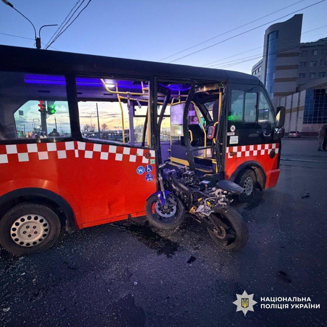В Харькове в ДТП с автобусом погиб 18-летний мотоциклист: детали трагедии. Фото