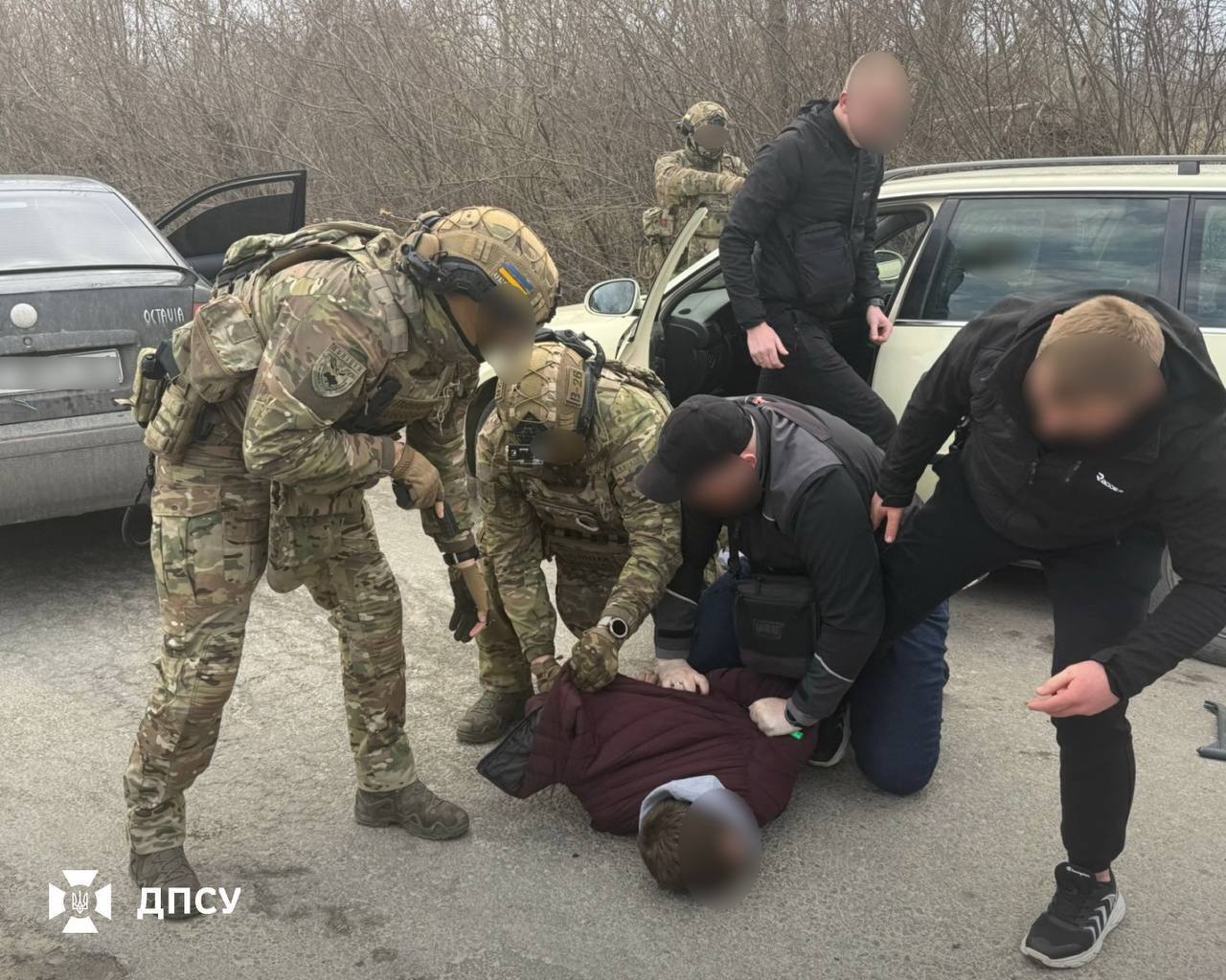 Брали по $12 тыс. за переправу в Молдову: украинские пограничники раскрыли новую "схему". Фото