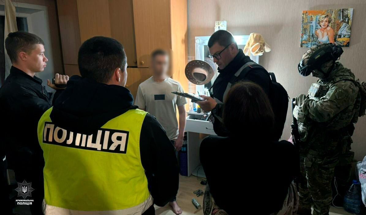 В Украине наркотики "маскировали" под детские конфеты и молодежные гаджеты: в Нацполиции рассказали о разоблачении схемы. Фото