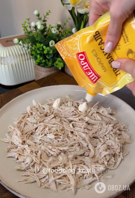 Праздничный салат "Гнездо глухаря": удивите гостей оригинальным блюдом