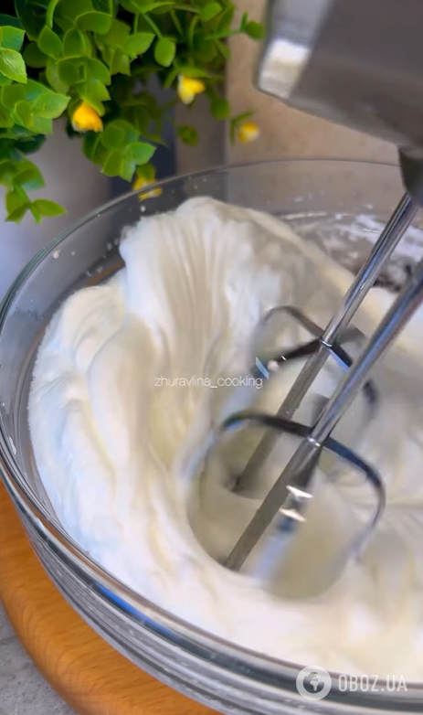 Замість звичайної "Шуби": як приготувати смачний буряковий рулет з оселедцем