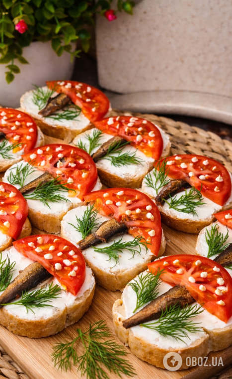 Ленивые бутерброды со шпротами: простой рецепт закуски на любой случай