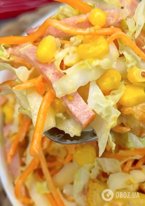 Салат із пекінської капусти для великоднього столу: ділимося легким рецептом