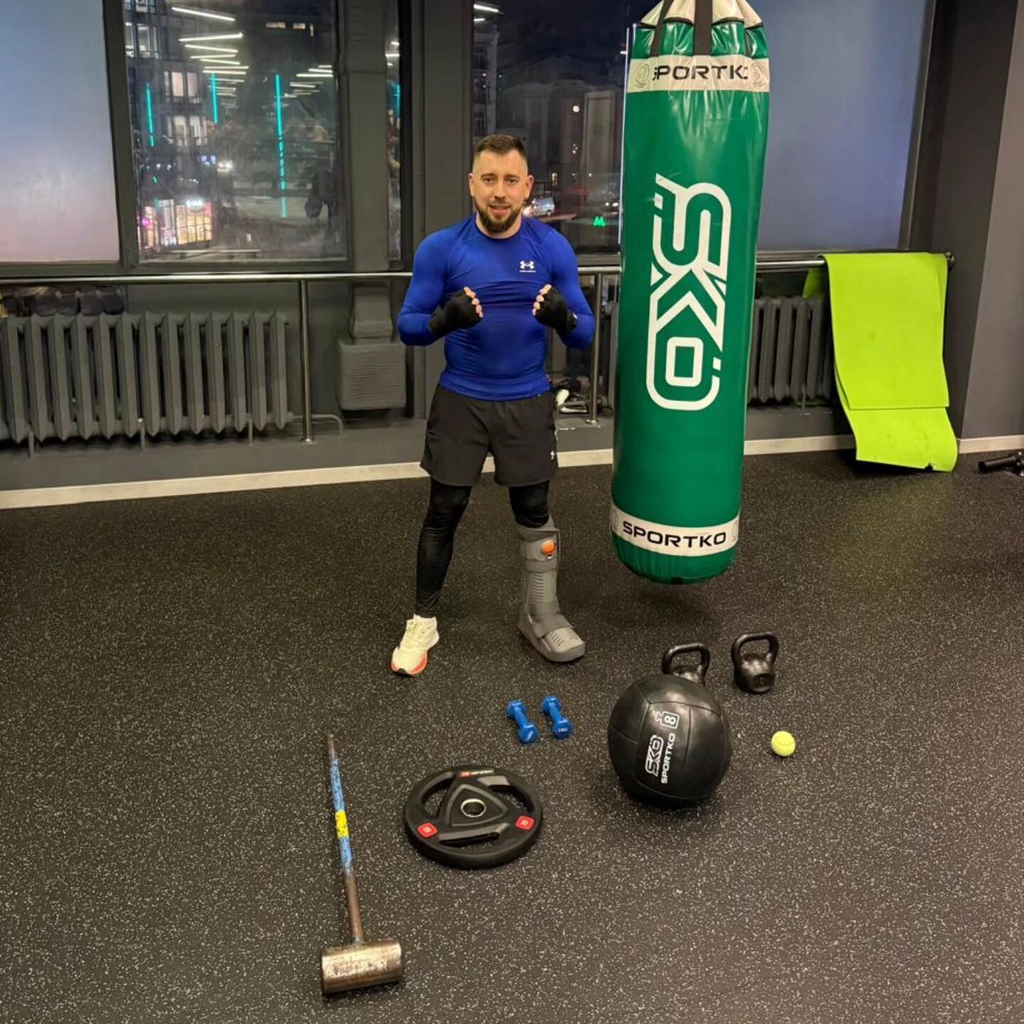 "Міна розірвалася над головою": після важкого поранення український військовий став боксером, має зіркового тренера і хоче на Паралімпіаду