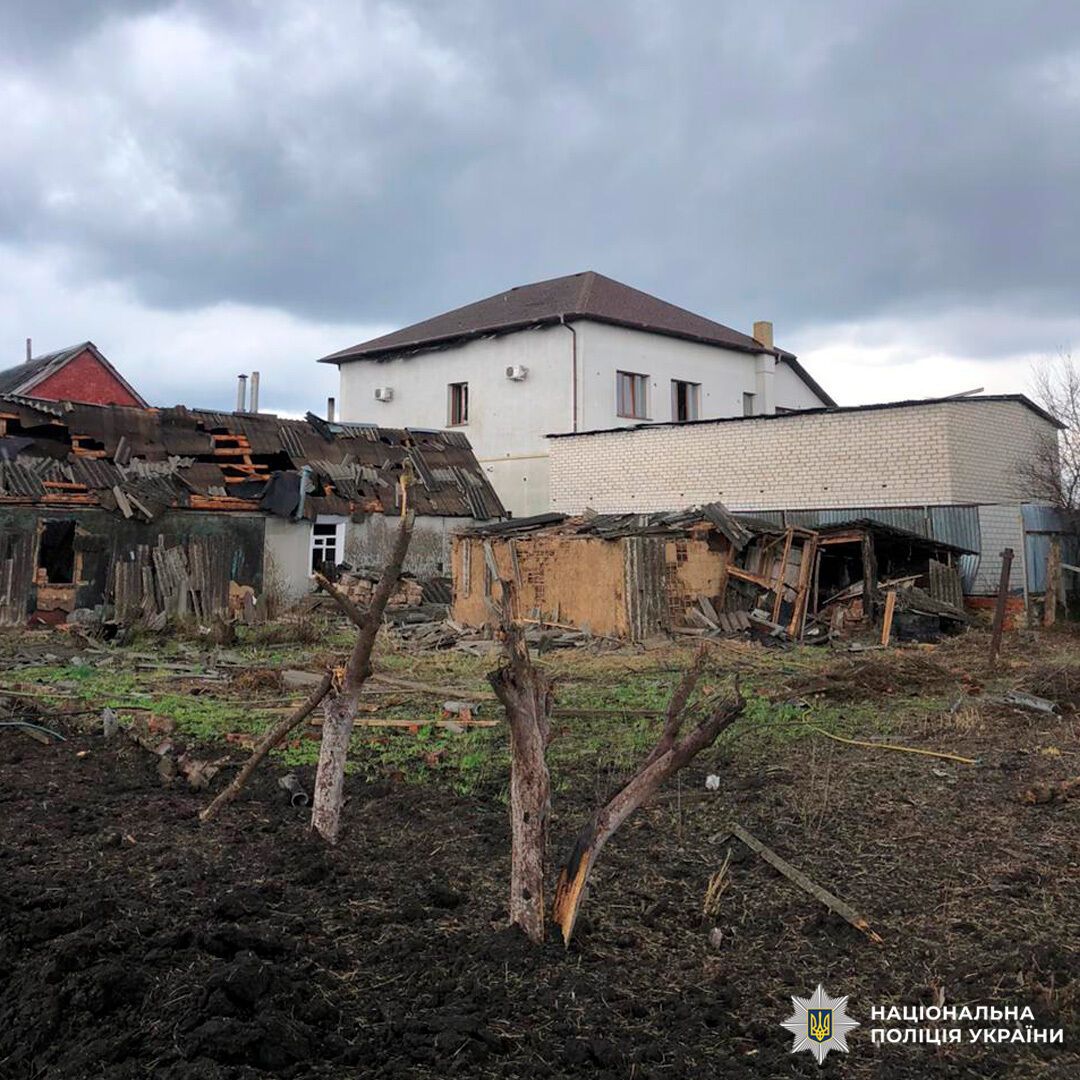 Росія обстріляла Золочів на Харківщині: постраждали жінки і діти. Фото