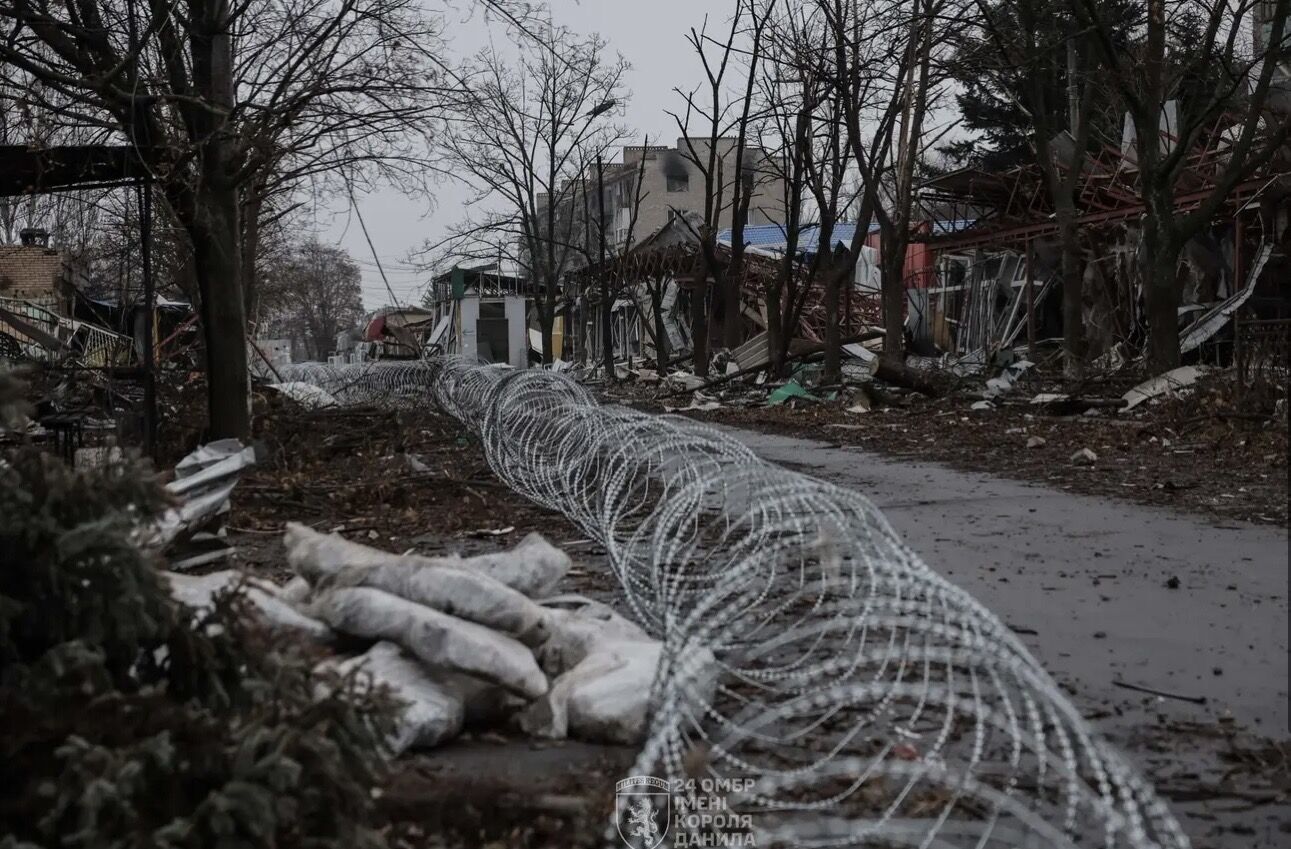 "Місто зникає під безперервним вогнем армії РФ": в ЗСУ показали, як зараз виглядає Костянтинівка. Фото