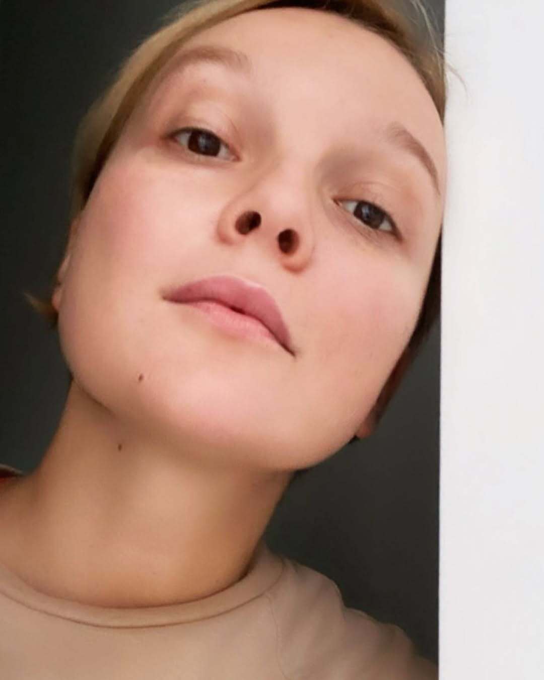 Залишила сина і вчить українську: журналісти підсвітили історію колишньої російською кінозірки, яка втратила все, але обрала Україну