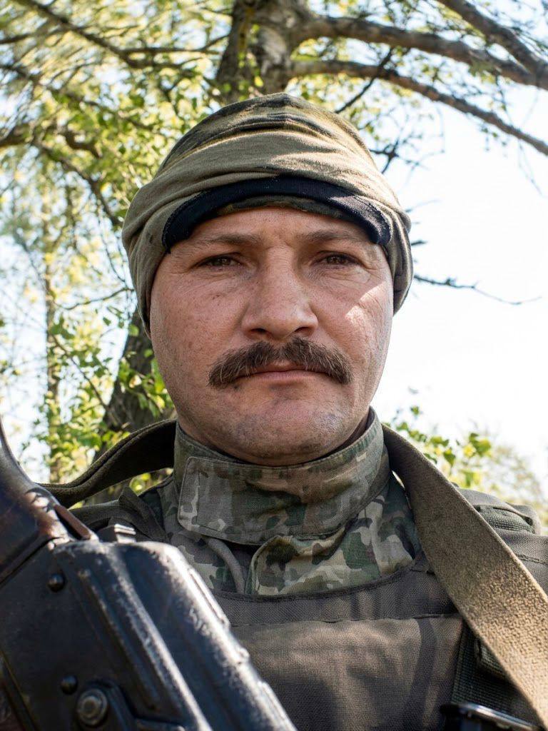 Помер під час евакуації: на Київщині попрощались із 49-річним Героєм. Фото