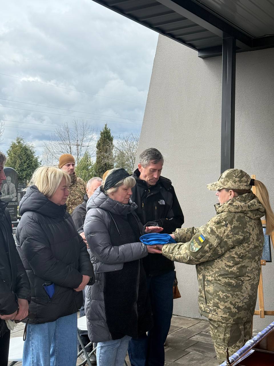 Помер під час евакуації: на Київщині попрощались із 49-річним Героєм. Фото