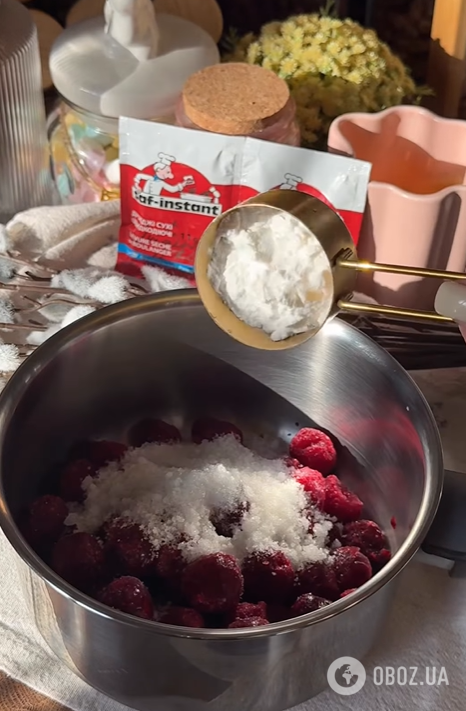 Смачна паска з вишневою начинкою: ділимось трендовим рецептом