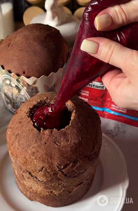 Смачна паска з вишневою начинкою: ділимось трендовим рецептом