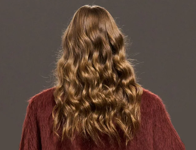 Природніше за балаяж і просте у догляді: яке фарбування зараз у моді