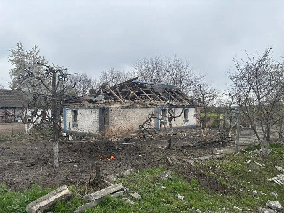 Росія посеред дня запустила десятки дронів по Україні: прогриміли вибухи, є наслідки і постраждалі. Фото (оновлюється)