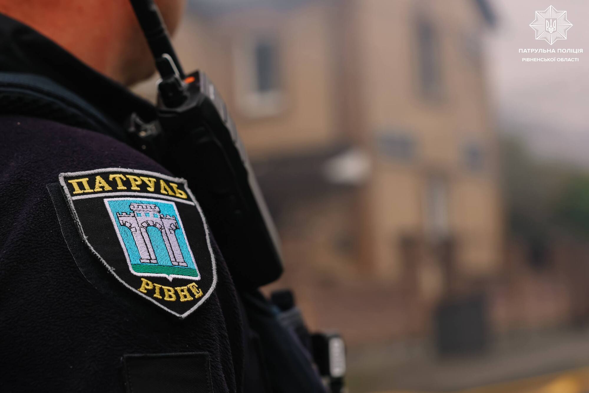 На Ровенщине в результате обстрелов РФ повреждены жилые дома, 5 пострадавших. Фото, видео