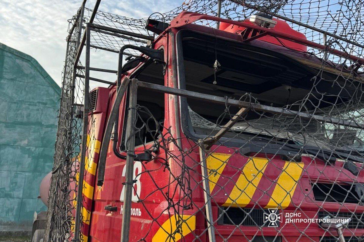 Окупанти цілеспрямовано атакували надзвичайників під час удару по Дніпропетровщині. Фото