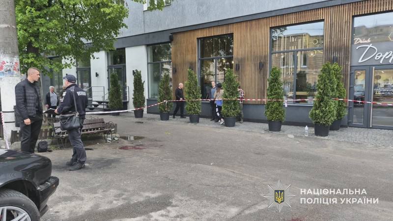 На Сумщине мужчина взорвал гранату и ранил трех полицейских и гражданского: все подробности. Фото 18+