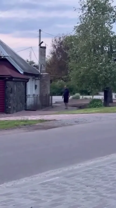 В Черкассах мужчина открыл стрельбу по детям из-за сорванной сирени: подробности от полиции