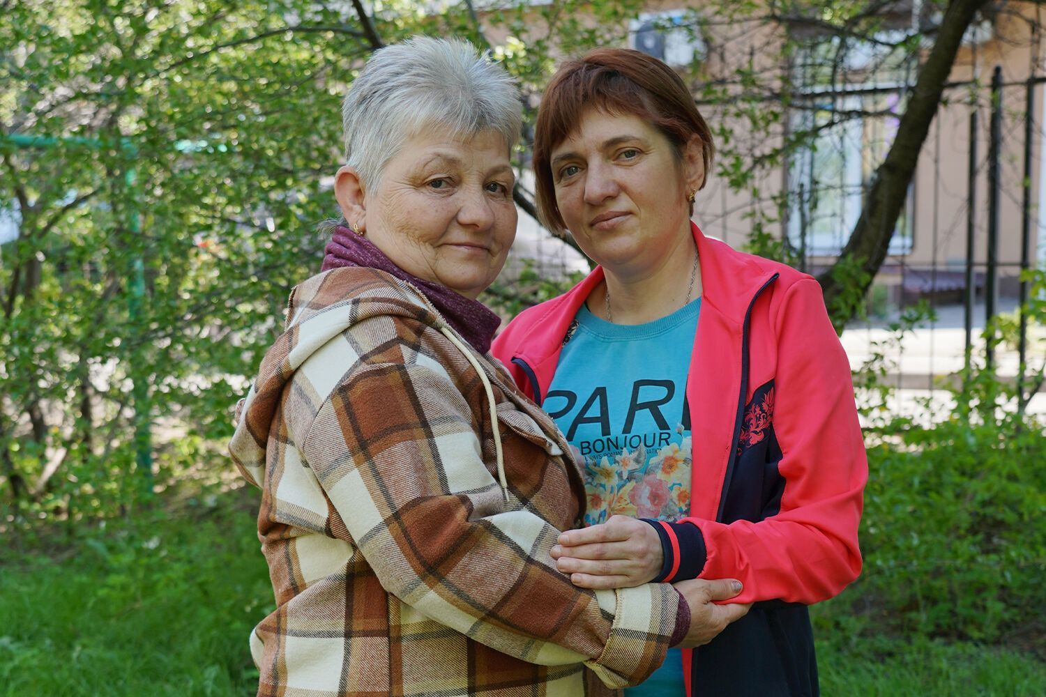 "Я счастлива, что руку спасли": Фонд Рината Ахметова помог с лечением тяжелораненной Юлии из Донецкой области