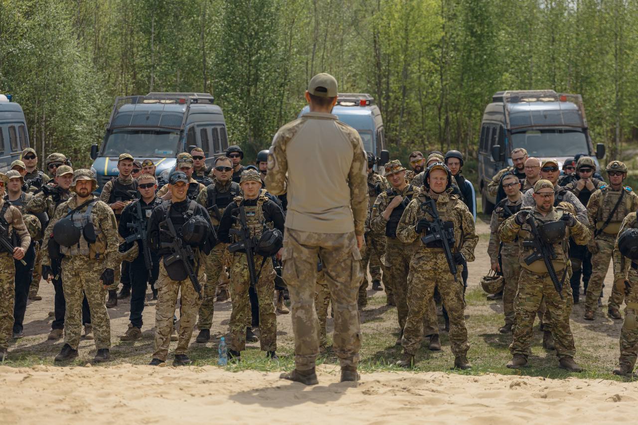 Патрульные полицейские начали проходить обучение на полигоне: первые подробности