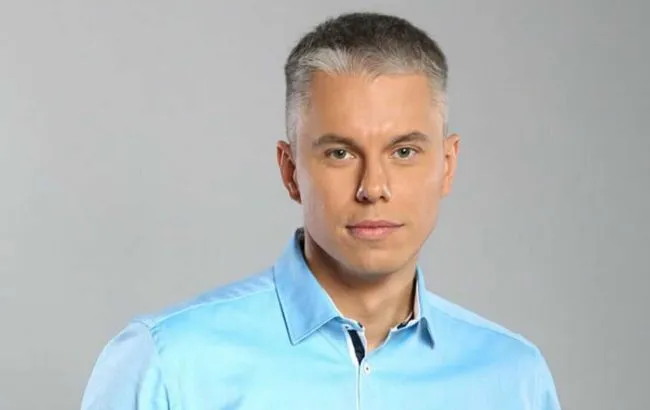 Взяв паспорт РФ і змінив професію: журналісти дізналися сенсаційні подробиці життя ексукраїнця Андрія Доманського, який просував "русский мір" на "Інтері"