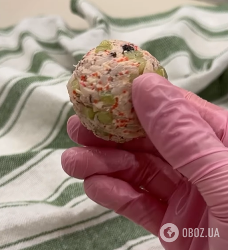 Що приготувати з вчорашнього рису: страва, яка замінить суші