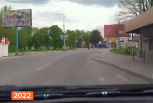 "Две параллельные реальности": в сети показали, как выглядел Бахмут до большой войны и после вторжения России