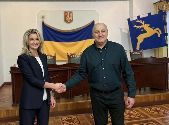 На Львівщині викрили масштабну схему ухилення від мобілізації: фігуранта затримали біля кордону. Фото і відео