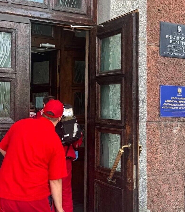 На Кіровоградщині у приміщенні  міськради сталася стрілянина: є поранені