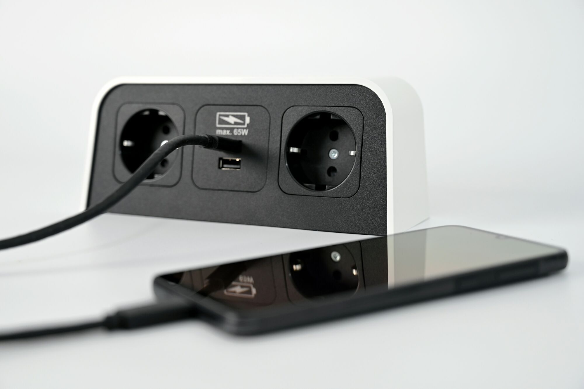Почему некоторые USB-C кабели заряжают быстрее: как правильно выбрать