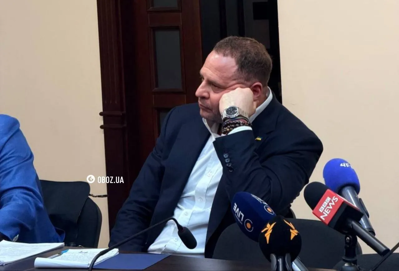 Суд обирає запобіжний захід Єрмаку: прокурори вимагають взяття під варту. (ОНЛАЙН)