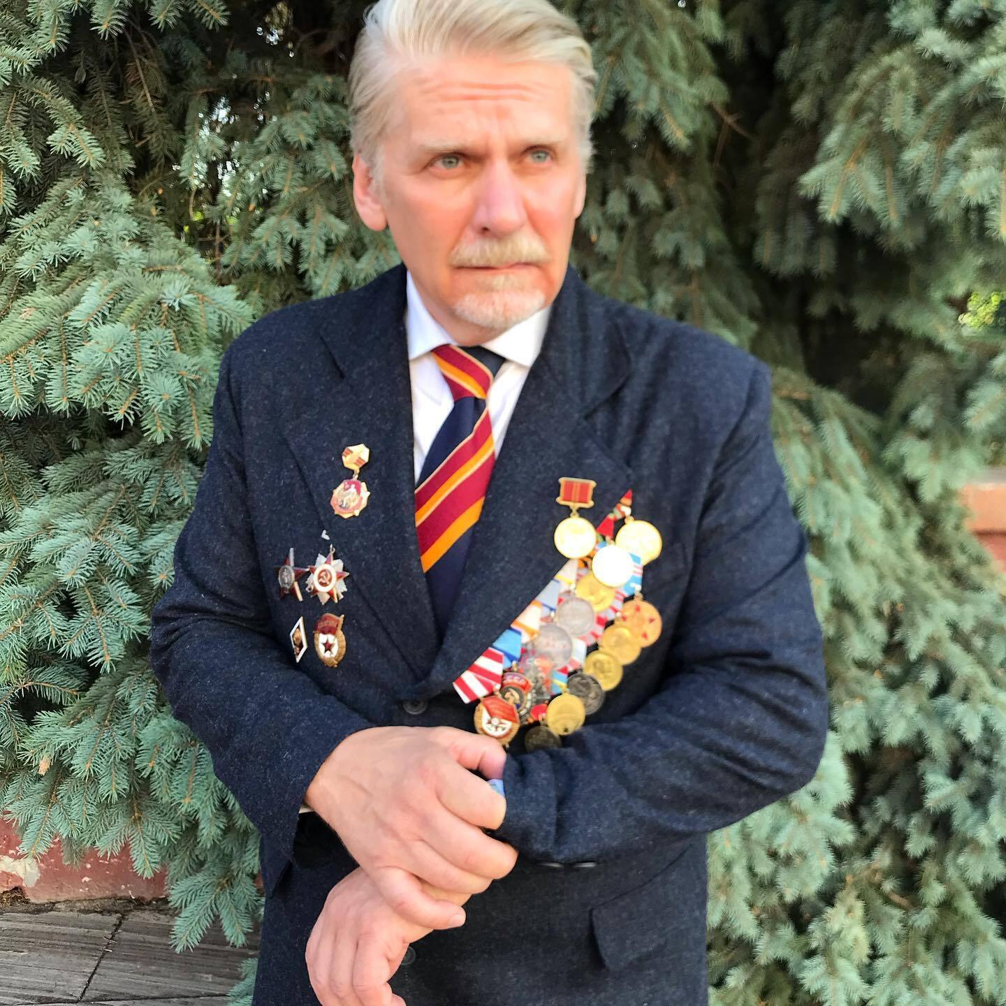 "Вы же один народ!" Народный артист шокировал, как в немецких детсадах "мирят" русских и украинских детей