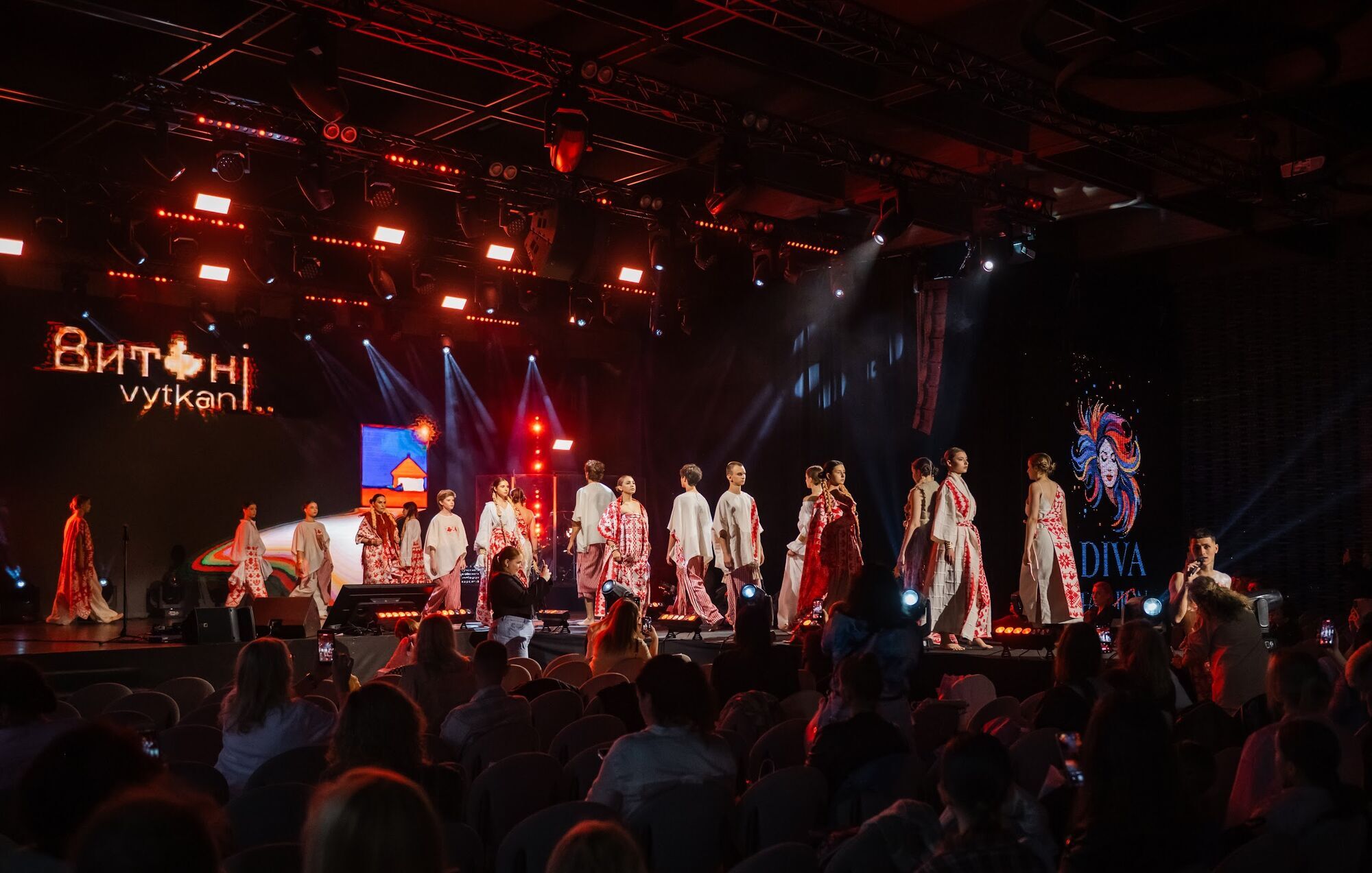 2500 гостей, 22 fashion-покази та 60 спікерів: у Львові пройшов Ukrainian Women Festival DIVA