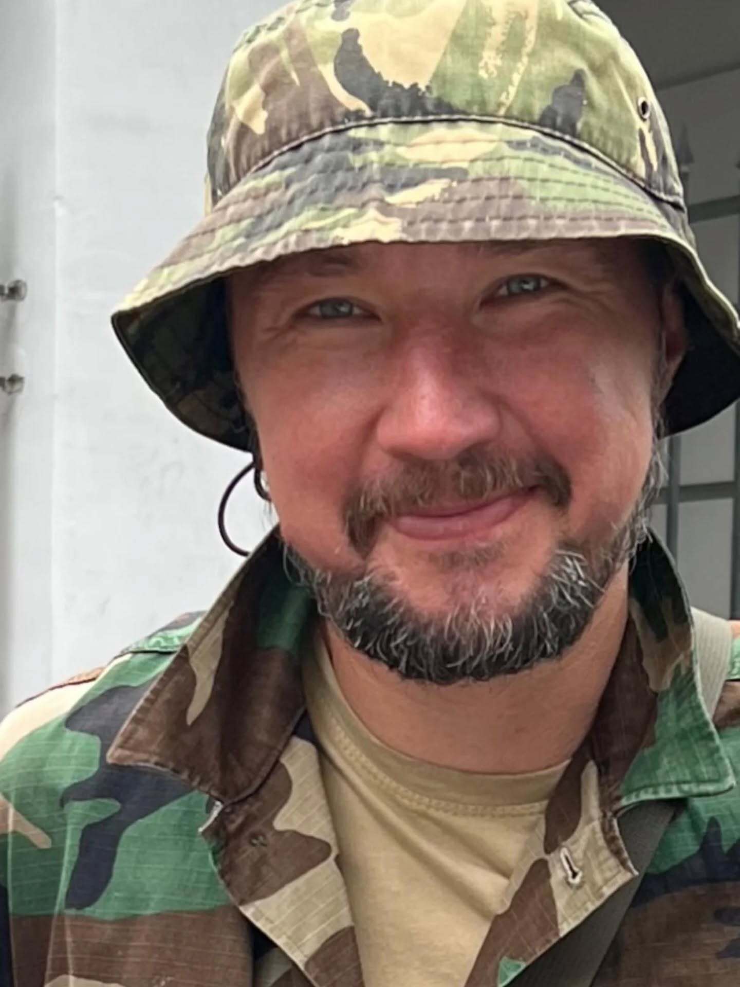 Украинские хоккеисты сражались с Россией в Москве, а потом – одни предали и сбежали в РФ, а другие находятся под обстрелами: наш последний ЧМ в элите и судьба игроков