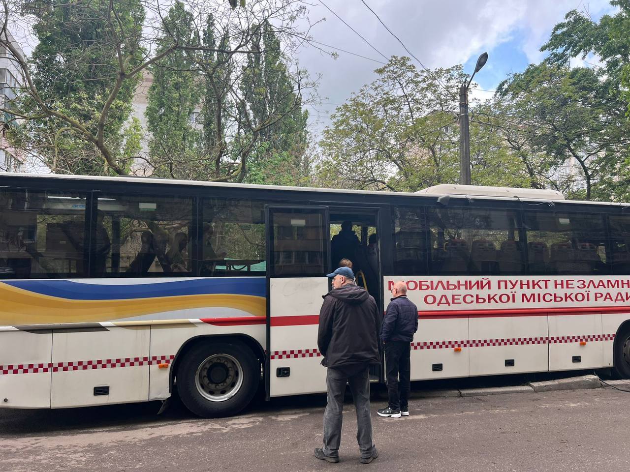 Оккупанты ударили по Одессе: произошел пожар, есть пострадавшие