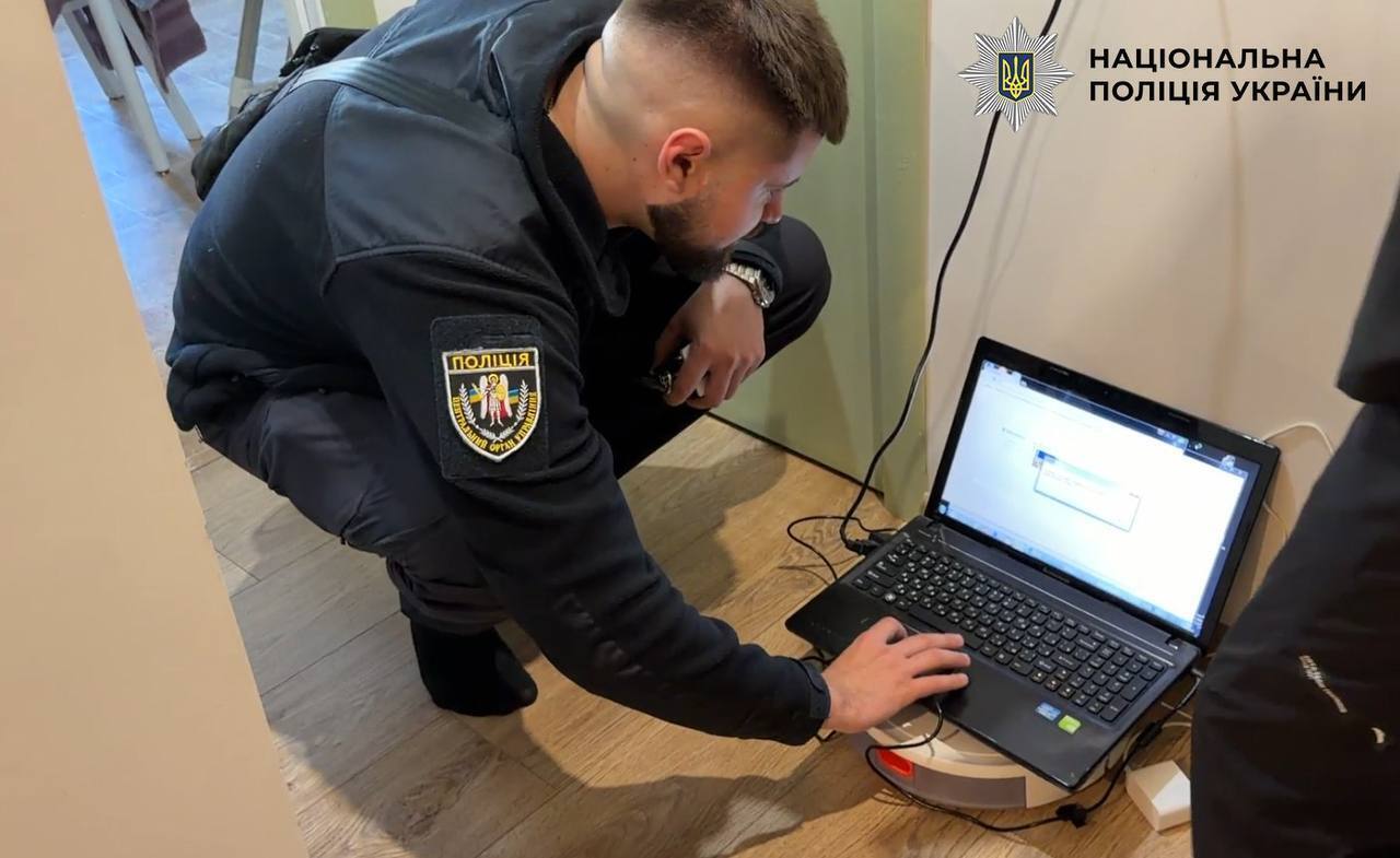 В Киеве директор благотворительной организации легализовал более 100 иностранцев под видом "волонтеров". Подробности, фото и видео
