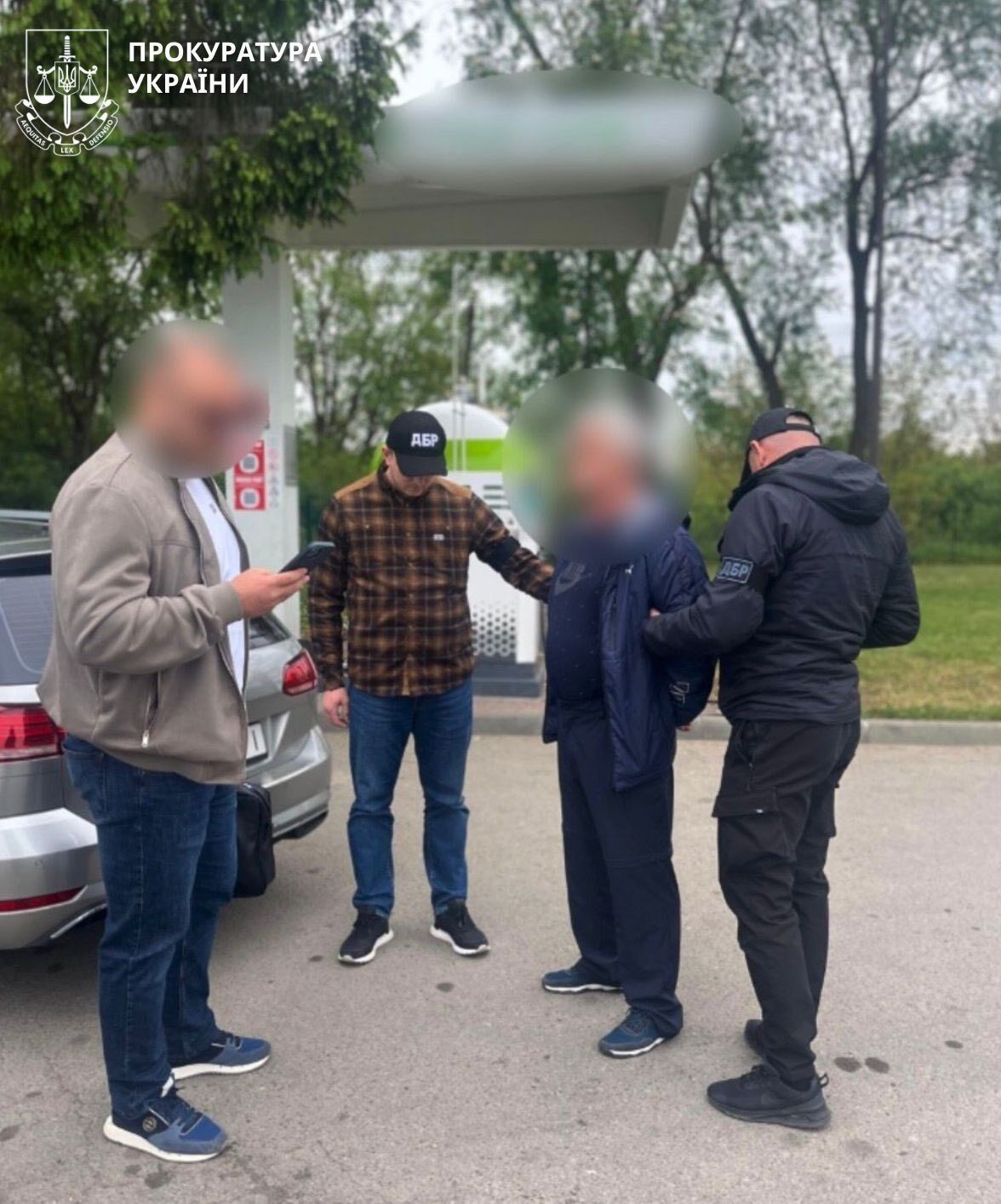 "Для прокурора": на Прикарпатті адвокат вимагав у клієнта €18 тис., його затримали. Фото