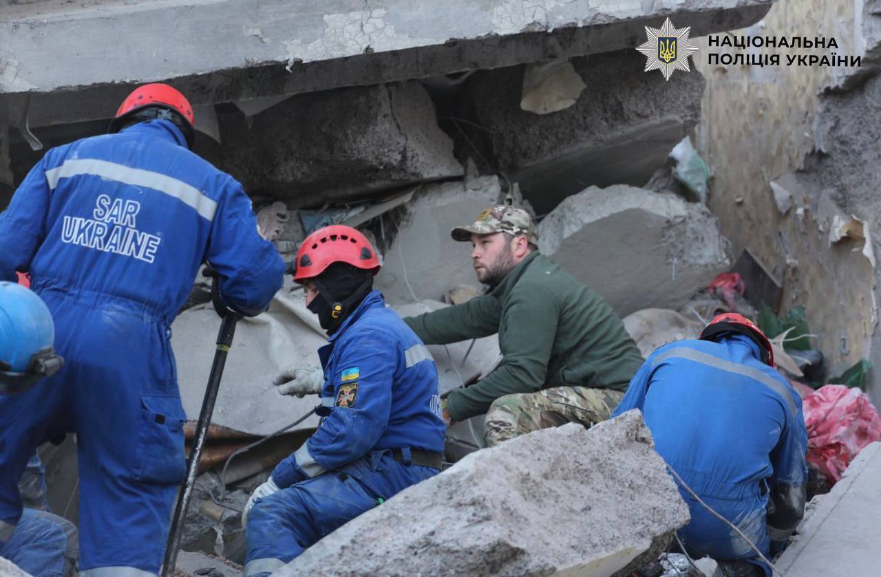 Во время атаки на Киев погиб украинский хоккеист: часть его дома обвалилась после попадания