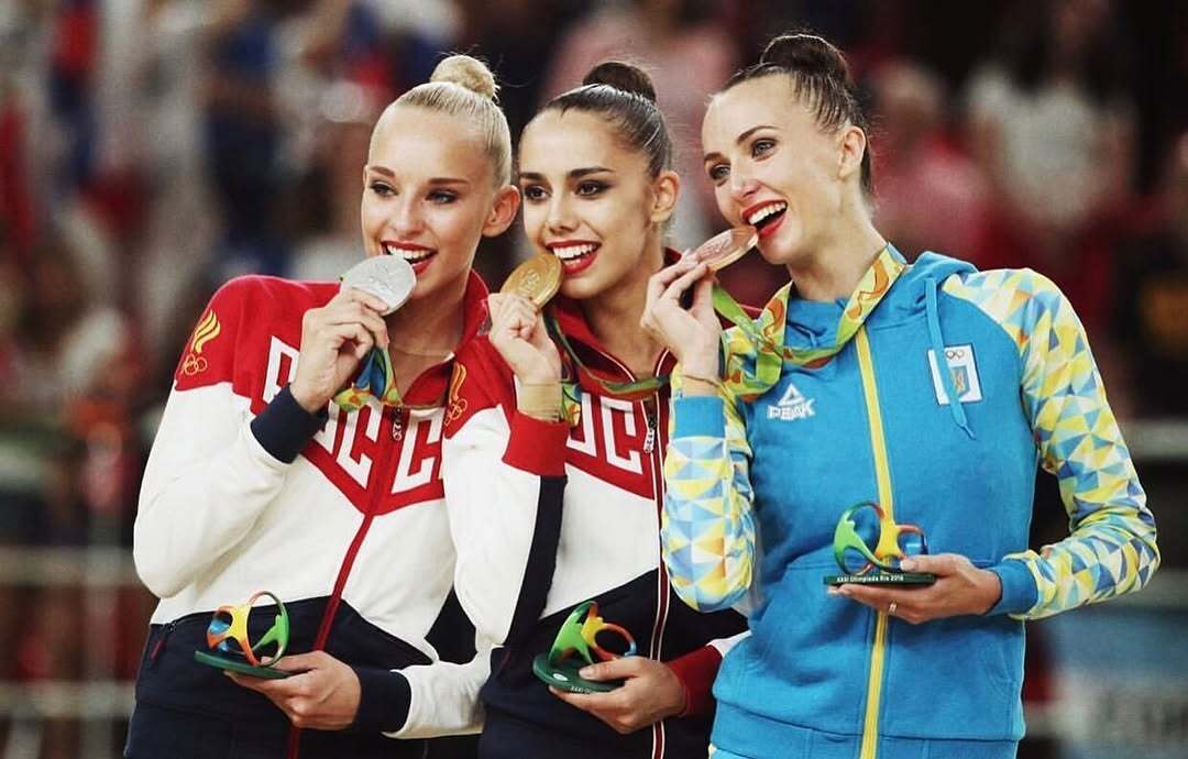 "Придется тебе это вырезать": чемпионка ОИ из РФ озадачила российского журналиста словами о войне в Украине. Видео