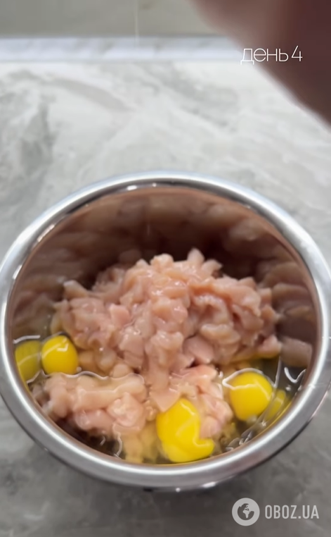 Сочные куриные котлеты с сыром: делимся простым рецептом