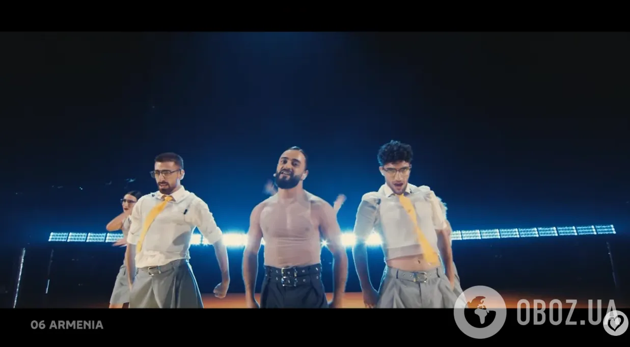 Simon "запалив" на сцені з піснею Paloma Rumba