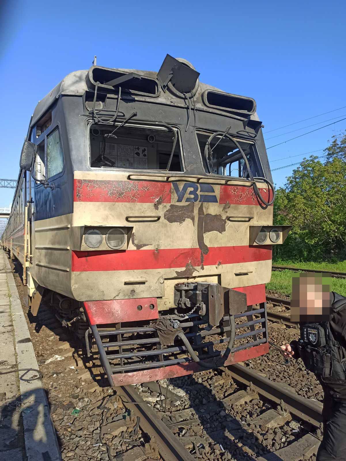 Росія атакувала залізничну станцію у Вільнянську на Запоріжжі: є постраждалі серед пасажирів. Фото