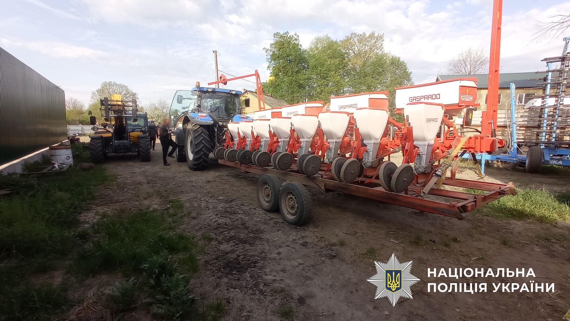 Політик не вписав в декларації сільгосптехніку