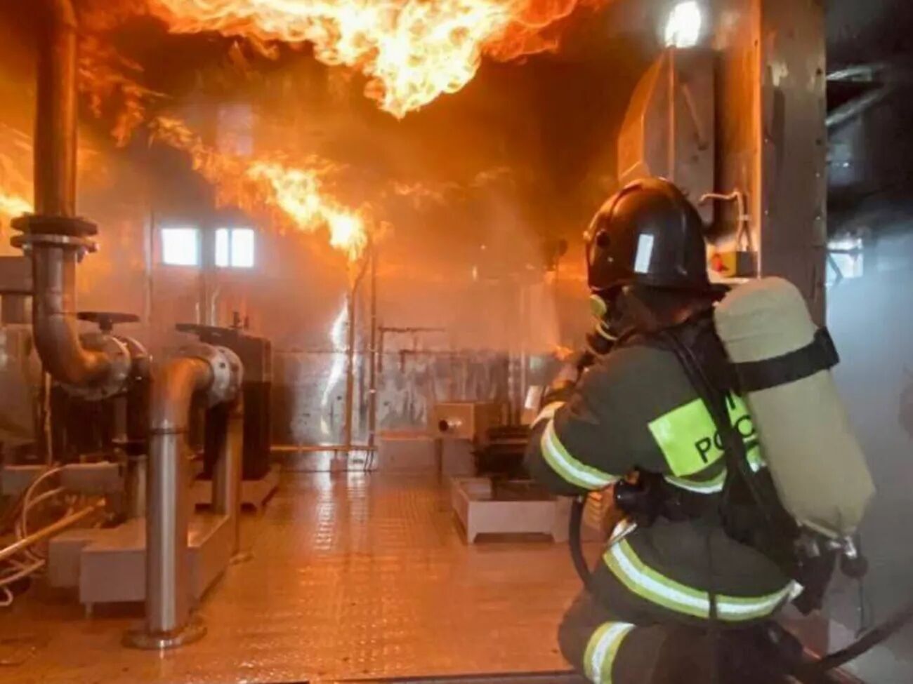 Астраханський завод "Газпрому" зупинив виробництво палива після атаки українського дрона – Reuters