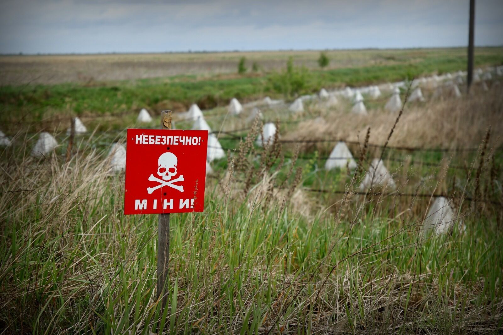 "Неприступная крепость": в ВСУ показали, как выглядит граница с Беларусью. Фото