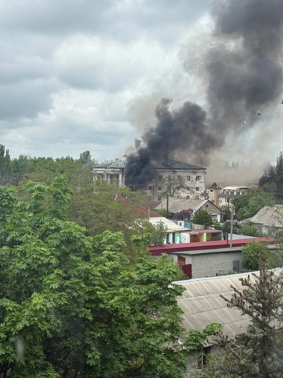 В окупованому Шахтарську уражено місце дислокації військових РФ: спливли подробиці. Фото і відео