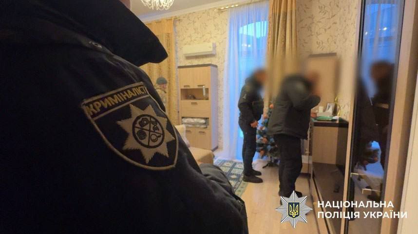Во время ссоры задушил жену: в Киеве будут судить злоумышленника. Подробности дела и фото