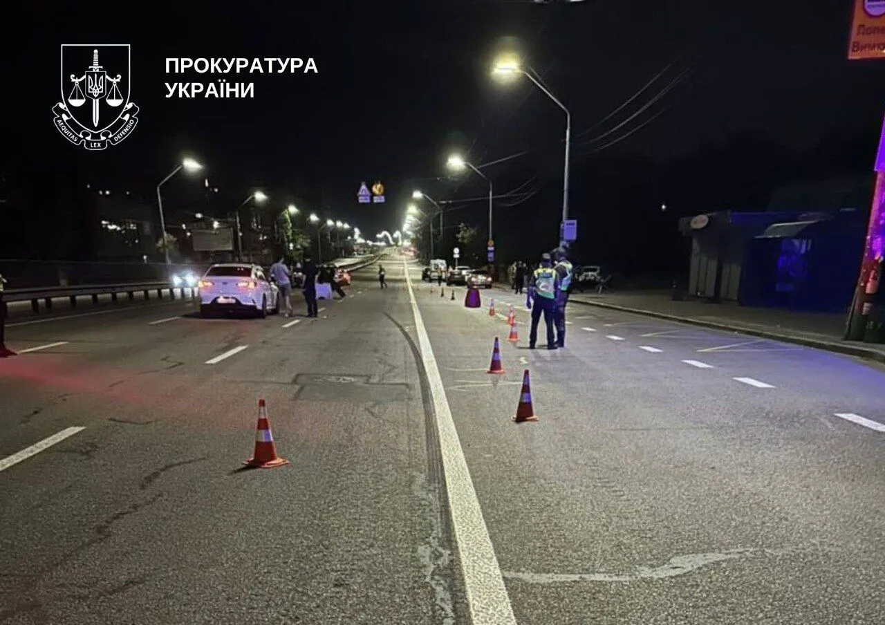 На блокпосту на шаленій швидкості збив на смерть нацгвардійця, а його колегу травмував: у Києві суд виніс вирок водію. Фото