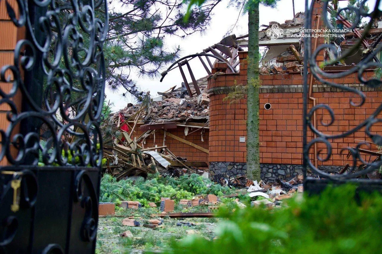Росія атакувала Дніпро десятками 