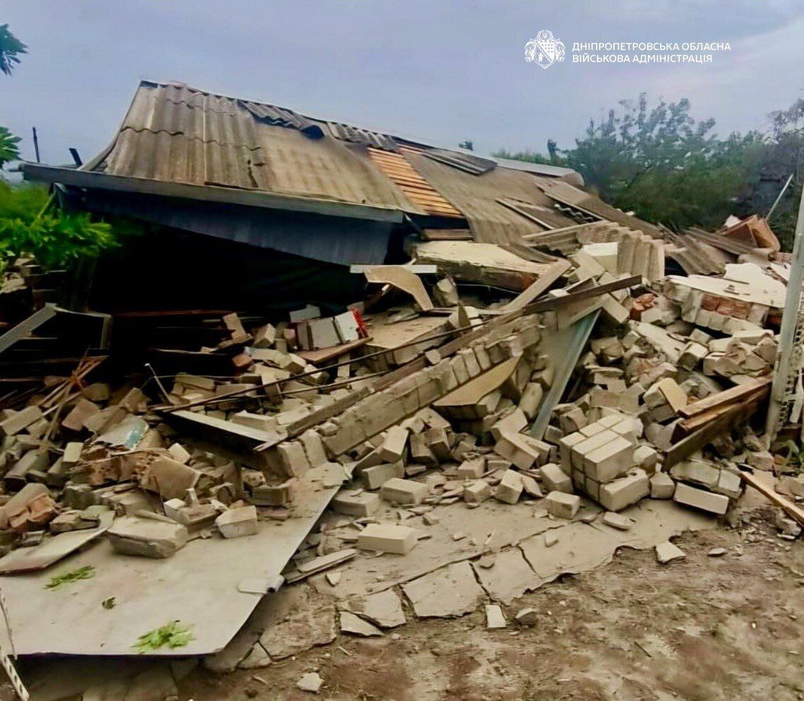 За день ворог майже 40 разів атакував Дніпропетровщину: двоє загиблих, є поранені. Фото